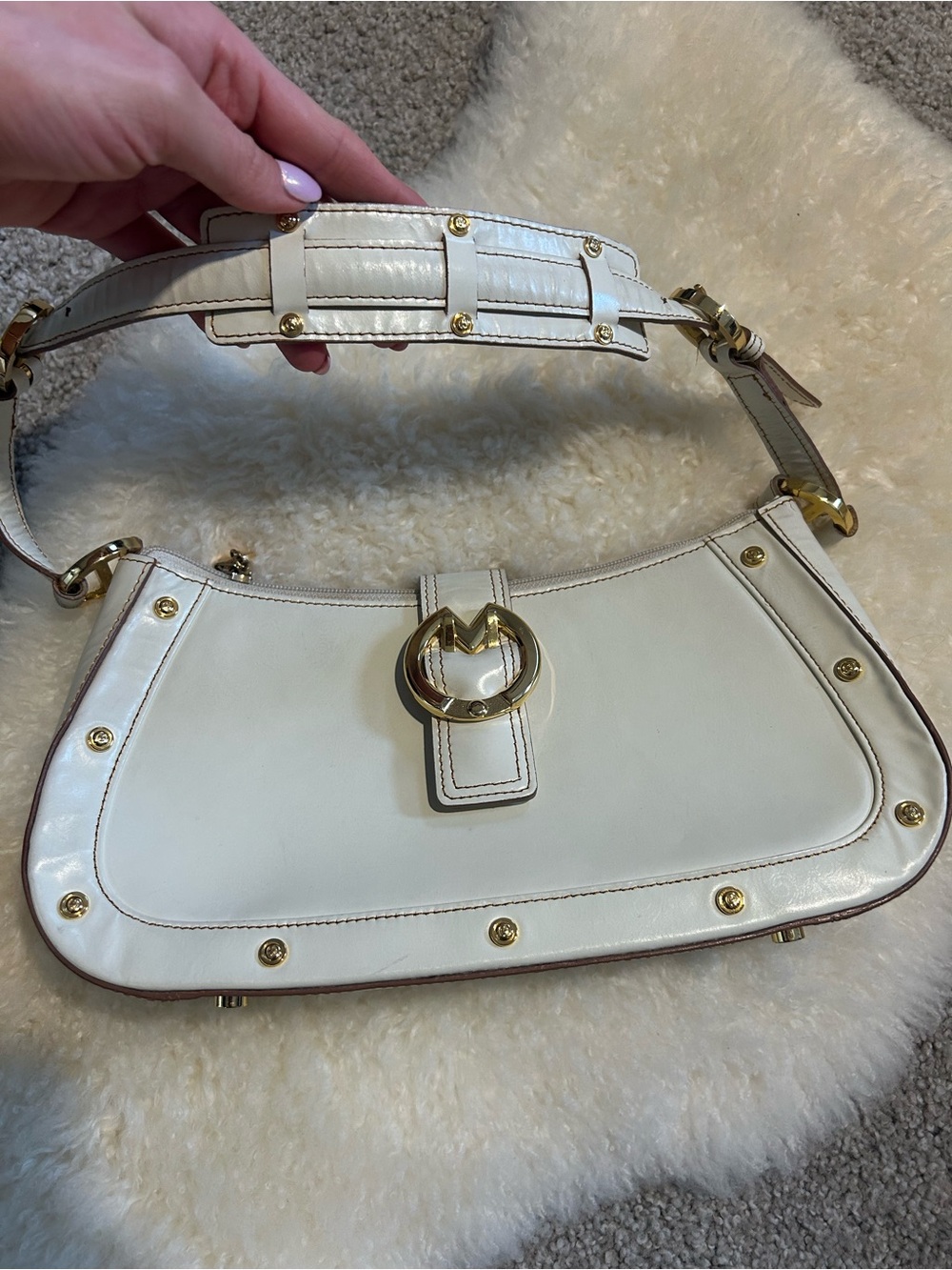 Cream Shoulder Bag with Gold Hardware - Unbranded vintage